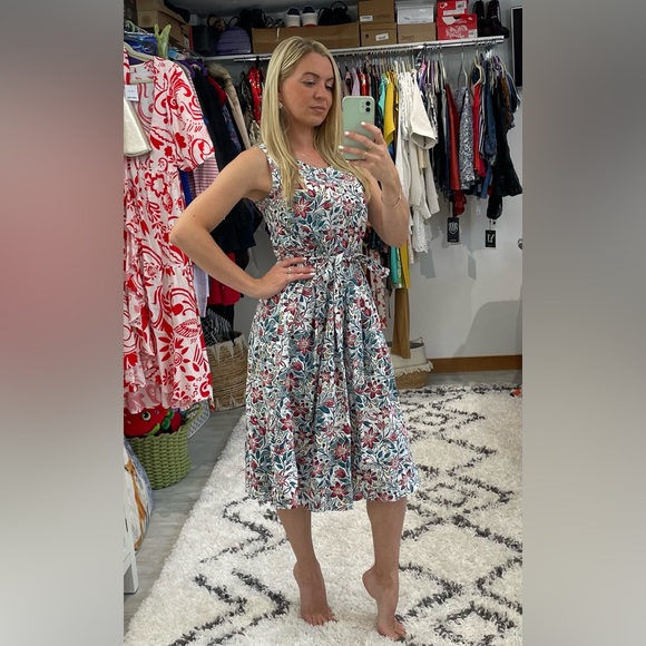 seasalt Dresses & Skirts - SEASALT Cornwall dress sleeveless Uk size 8 floral cotton summer fit flare Vgc